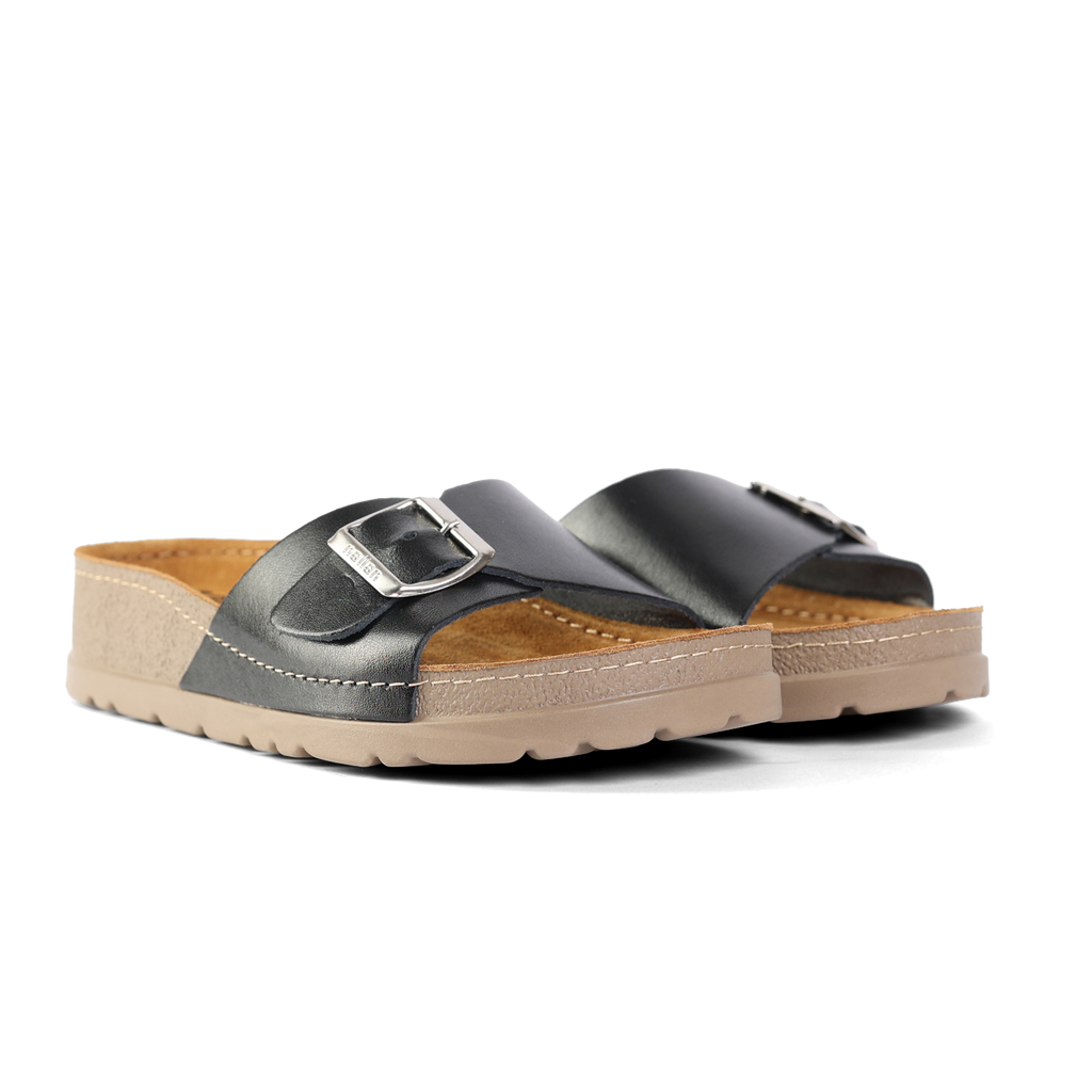 LURA BLACK
