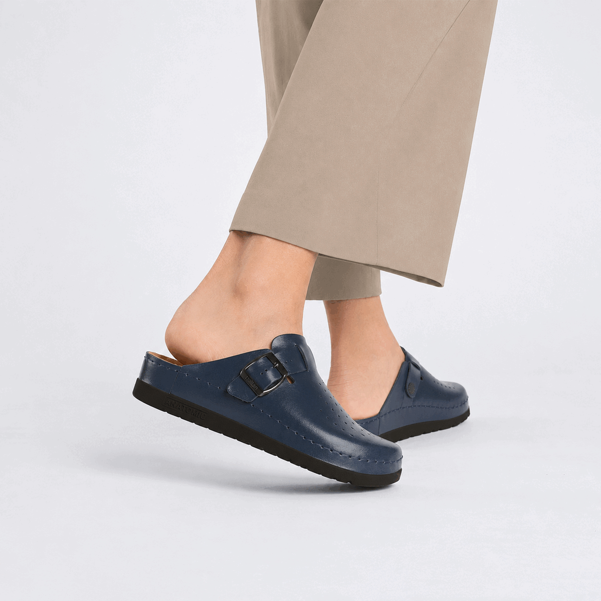 NALLAN Priam Dark Blue N352 leather work clogs – view 2