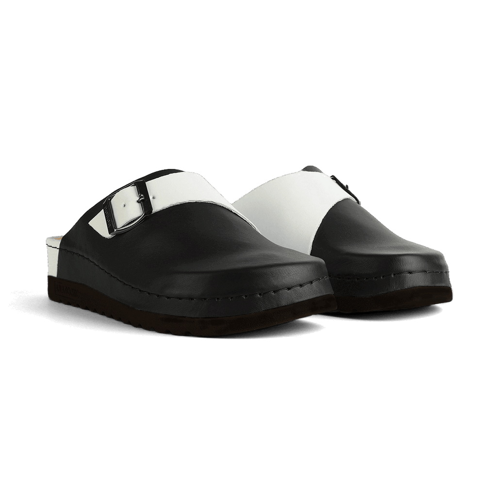 Priam Black & White