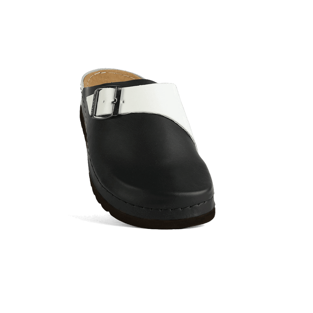 Priam Black & White
